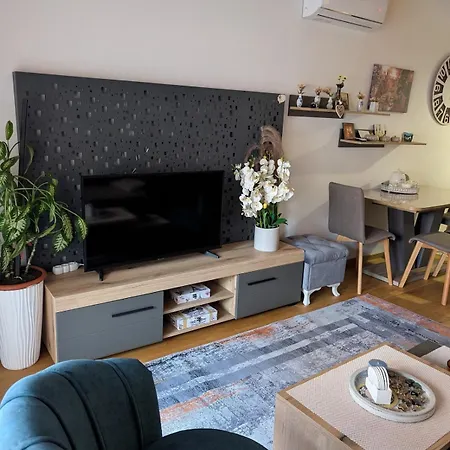 Apartmant Aria شقة
